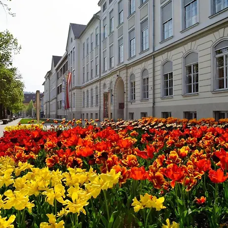 Am Landschaweg Lägenhet